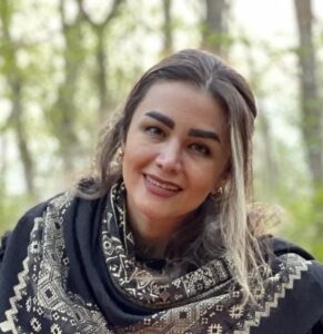 مریم منصوری